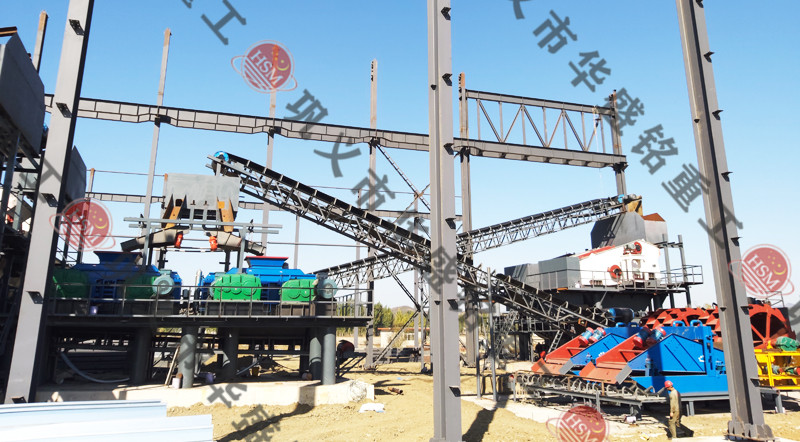 巖石破碎機安裝現(xiàn)場